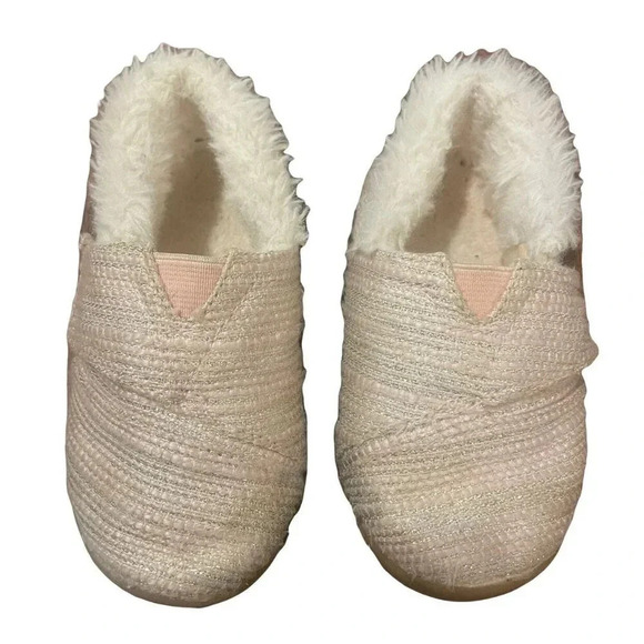 Toms Other - Tom's Pink & Silver Glitter Faux Fur Slippers Size 7 Toddle